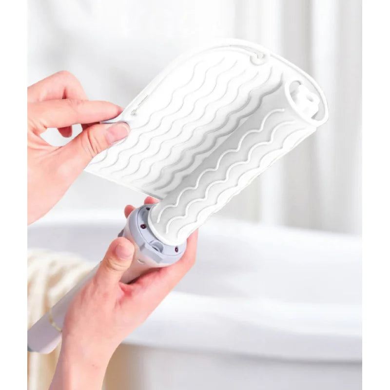 Heat Resistant Non-Slip Silicone Curling Iron Mat, Anti-Scald Durable Easy to Clean Portable Pad for Home Salon Travel Vanity Countertop Women Hair Stylists Flat Iron Hair Straightener Hot Styling Tool Accessory