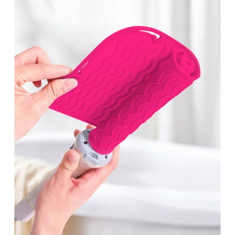 Heat Resistant Non-Slip Silicone Curling Iron Mat, Anti-Scald Durable Easy to Clean Portable Pad for Home Salon Travel Vanity Countertop Women Hair Stylists Flat Iron Hair Straightener Hot Styling Tool Accessory