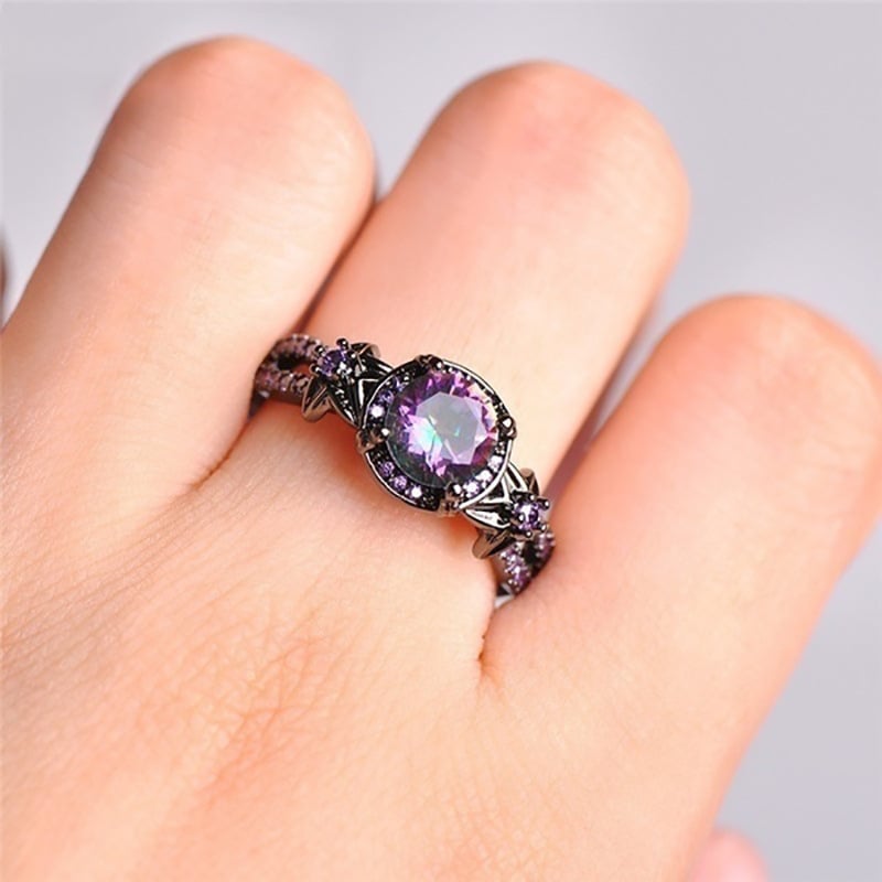 Retro Black Gold Skull Ring for Women
