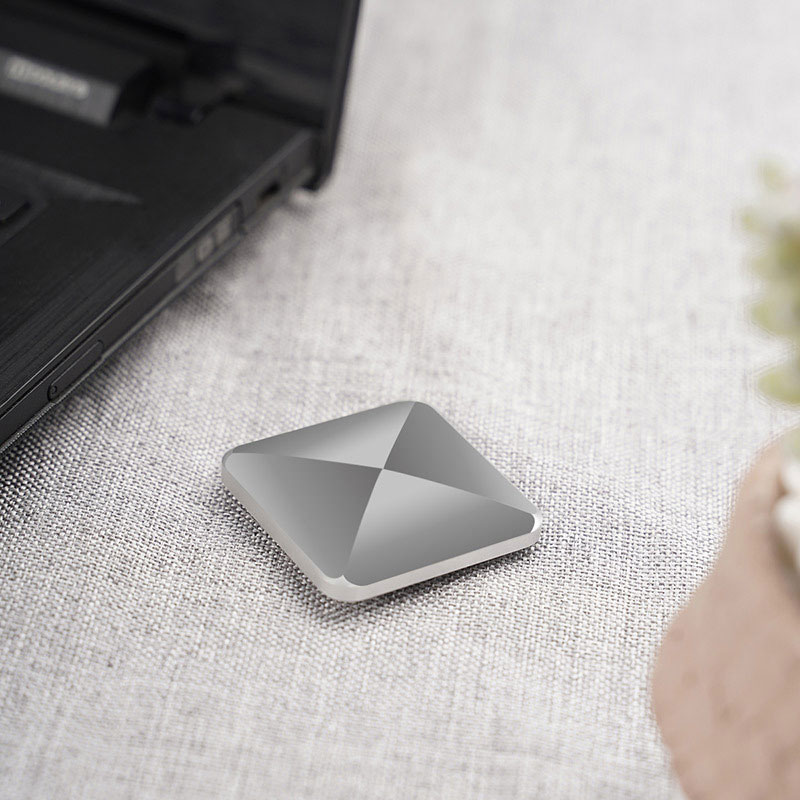 New Metal Block Fingertip Toy